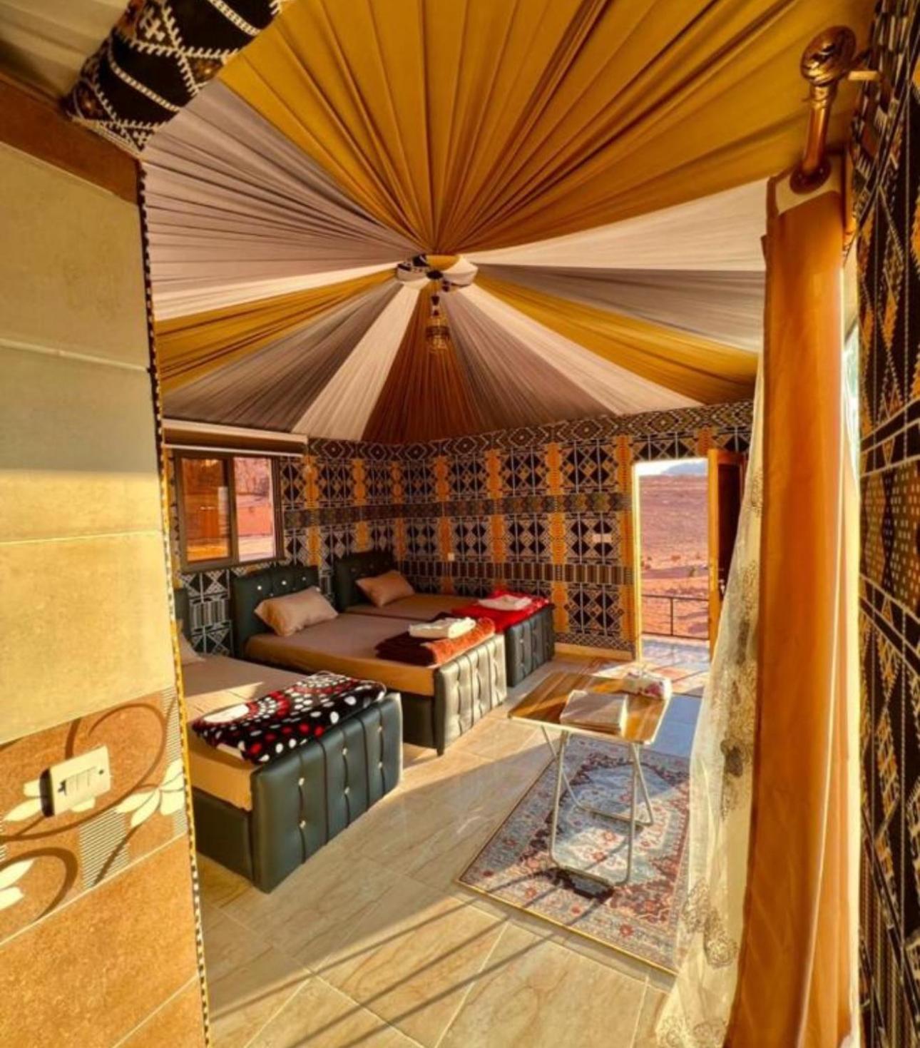 Rum Flower Bubbles Luxury Camp ワディ ・ラム エクステリア 写真
