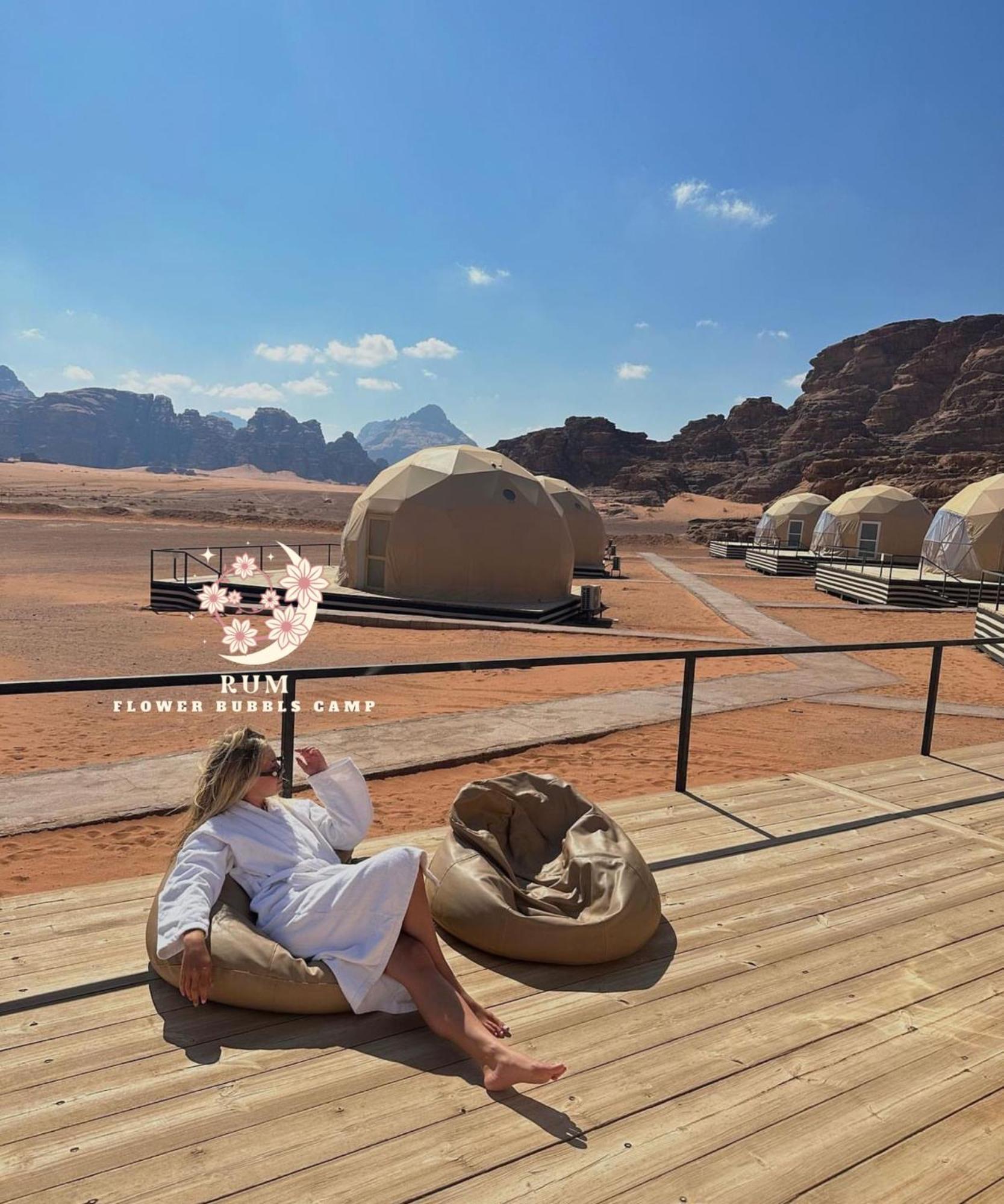 Rum Flower Bubbles Luxury Camp ワディ ・ラム エクステリア 写真